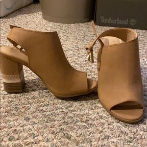 Tan heels